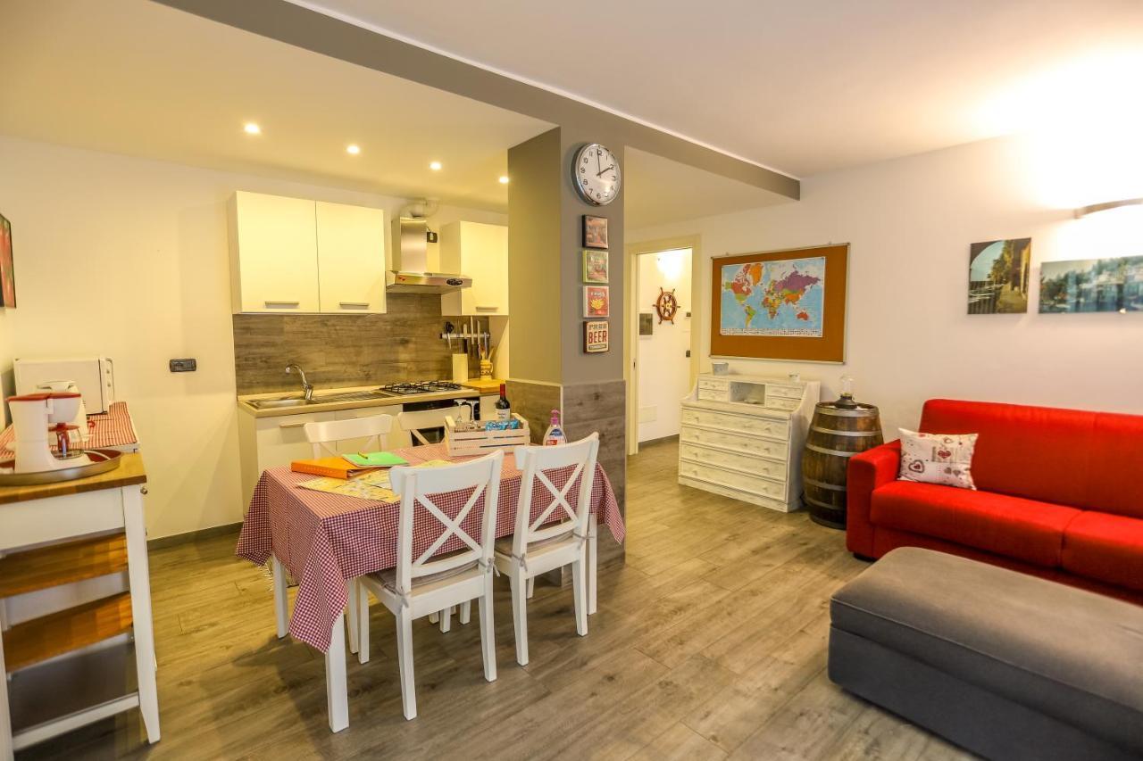 Apartamento Tizi House Varenna Exterior foto